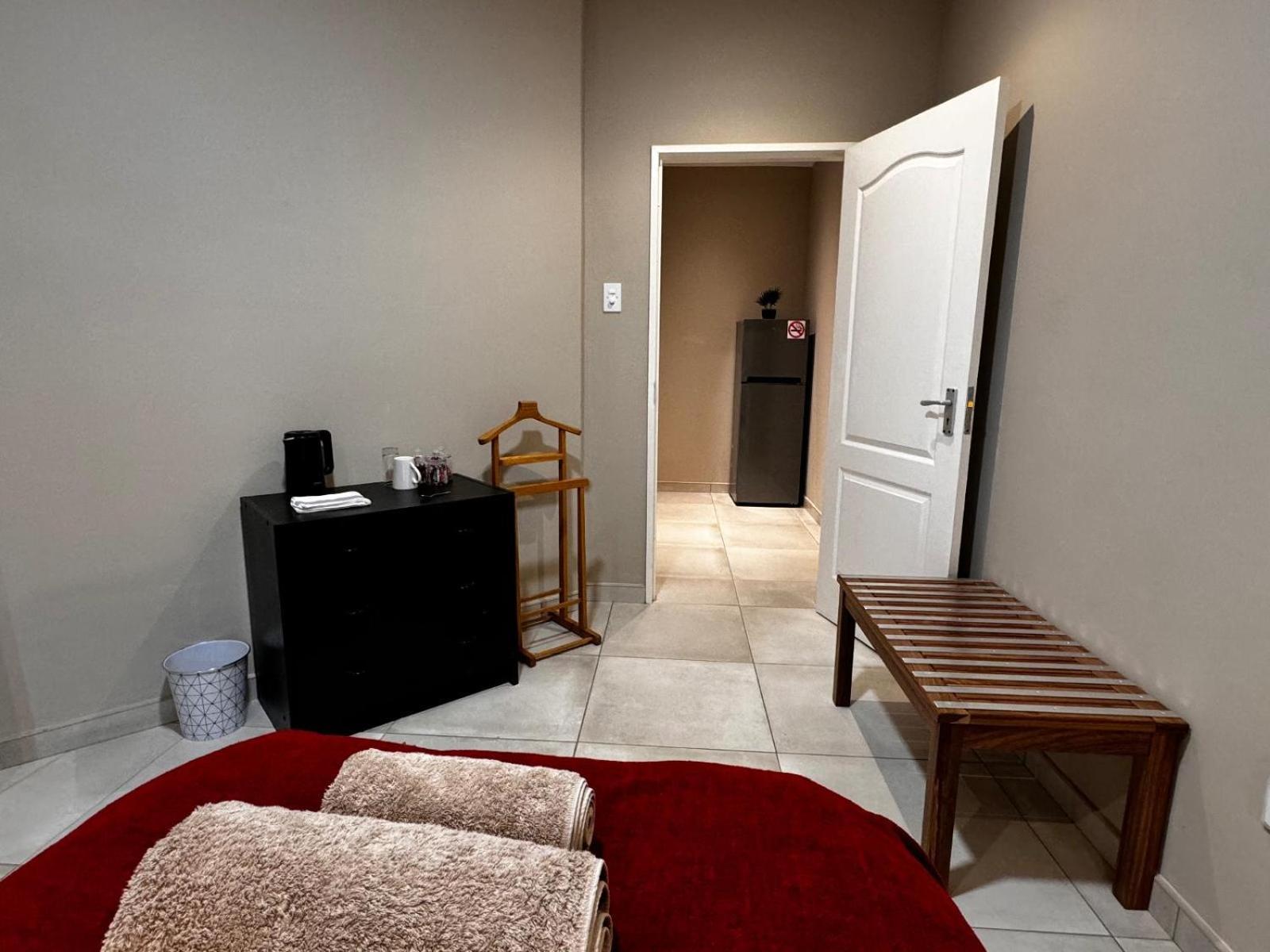 Flying Ostrich Guesthouse & Self-Catering Accommodation Mariental Quarto foto